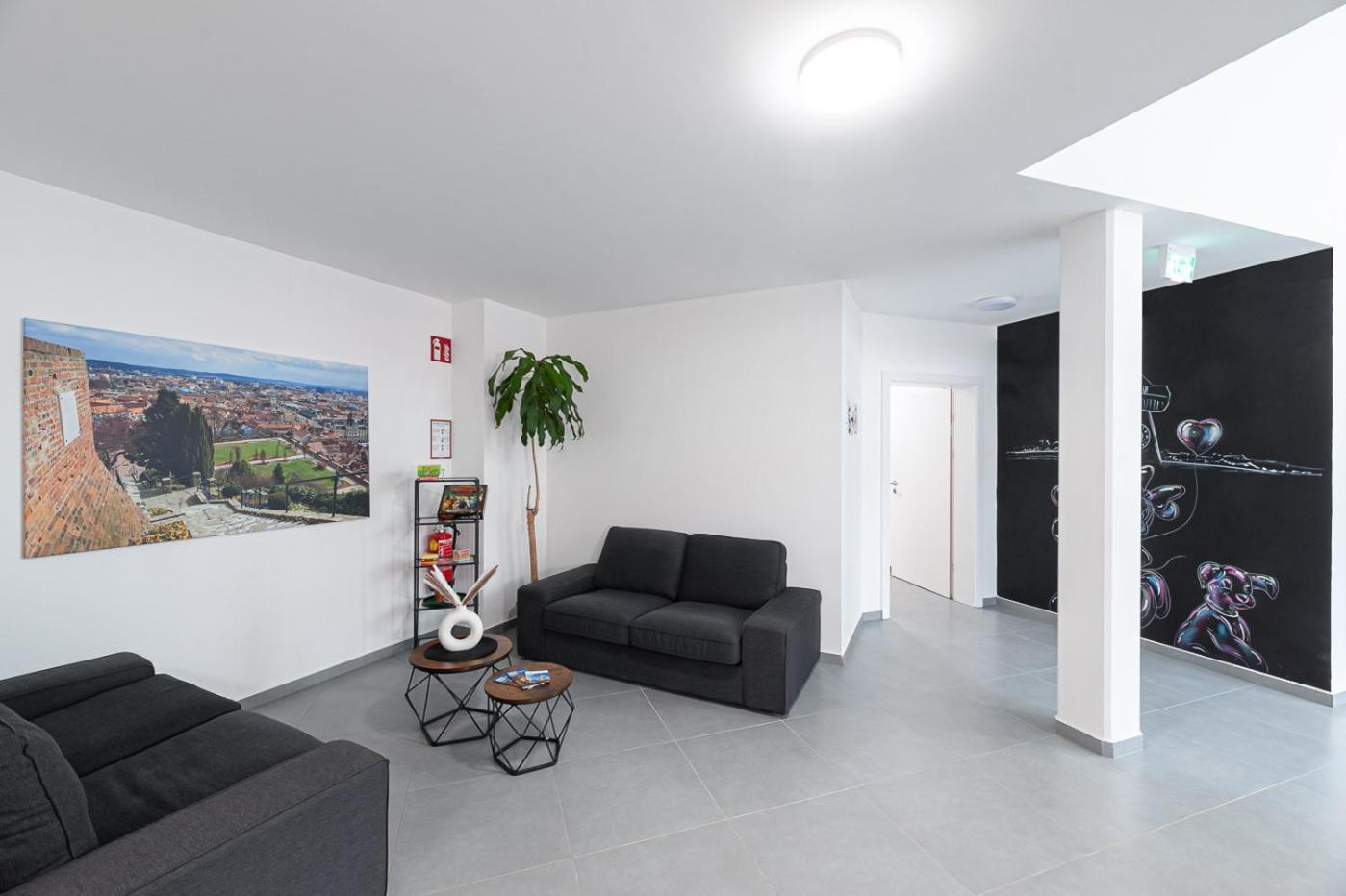 Grazora Living Apartments ภายนอก รูปภาพ