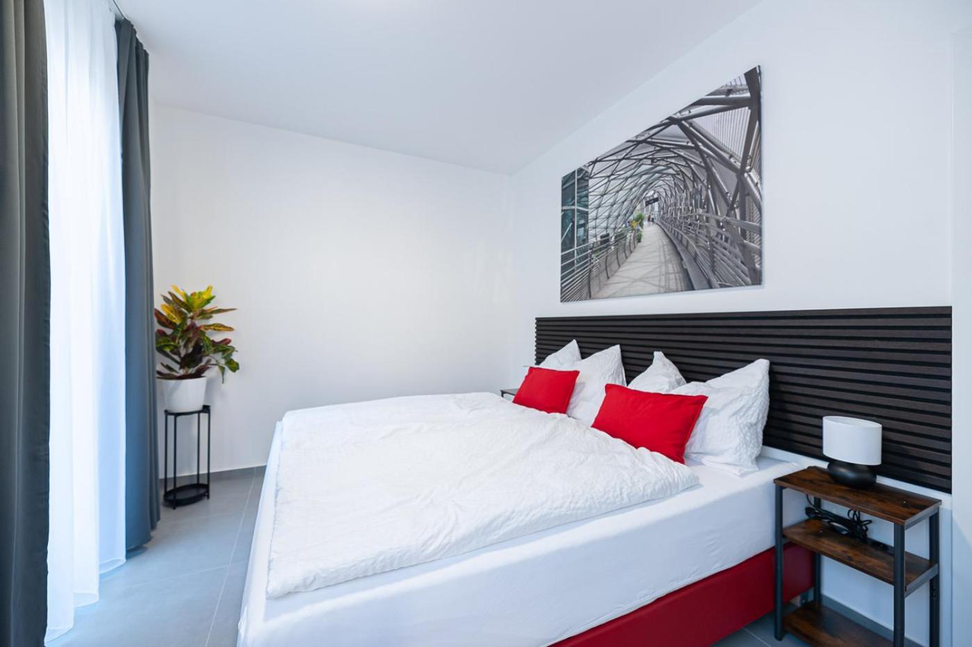 Grazora Living Apartments ภายนอก รูปภาพ